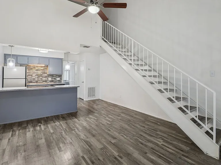 Hampton Townhomes — Photo 9