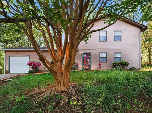 3808 Shane Ct, Ellenwood, GA 30294