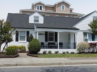 8501 Monmouth Ave, Margate, NJ 08402