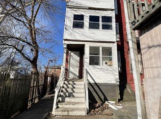 52 N Bridge St, Poughkeepsie, NY 12601