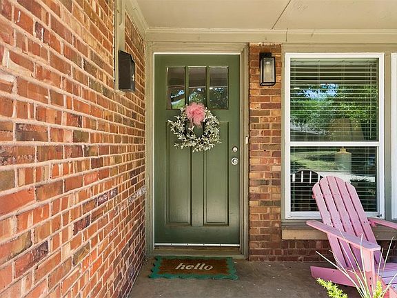 5th image of 3033 NW 70th St