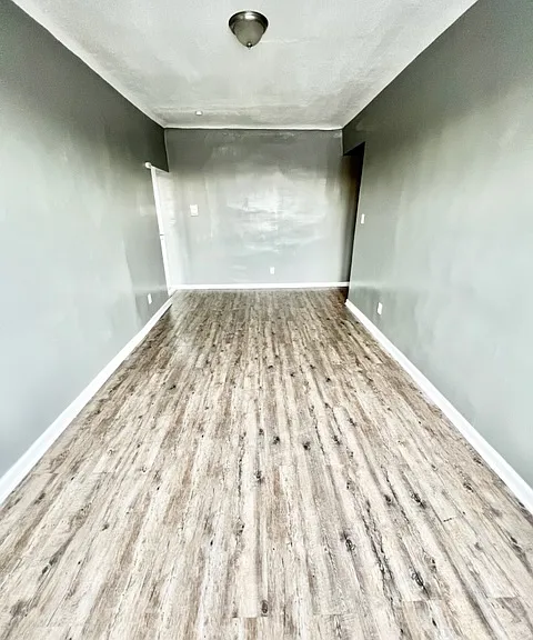 492 Park Ave #13 — Photo 10