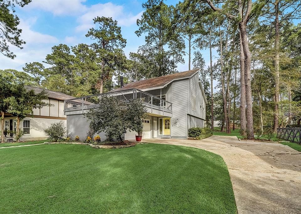 1st image of 15696 Lakeway Drive