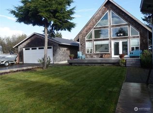 542 Ocean Shores Blvd SW, Blvd Sw, WA 98569