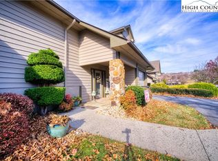 419 E Landing Dr #A2, Jefferson, NC 28640