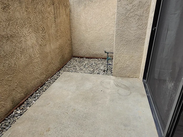 324 W Chestnut Ave — Photo 15