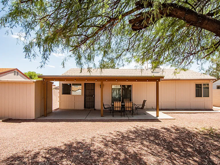 5900 S Torrence Dr — Photo 32