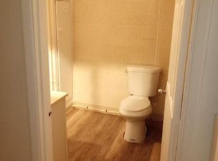 864 N 6th St APT 2, Reading, PA 19601