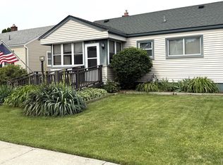17810 Brinson St, Riverview, MI 48193