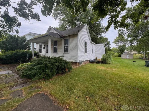 861 E Market St, Xenia, OH 45385