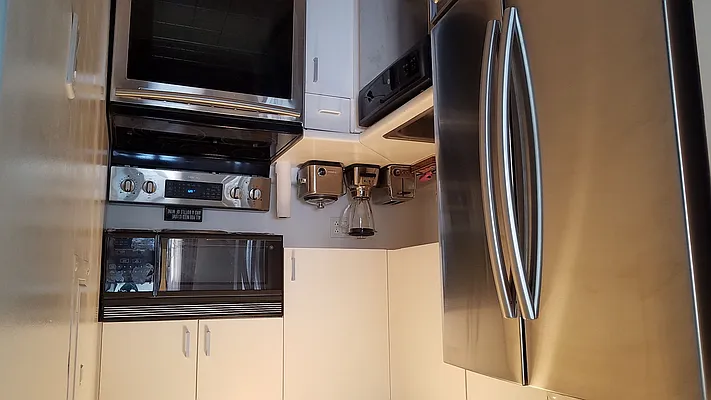 Rented by Compass | media 41