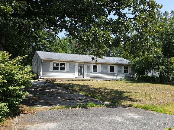 2nd image of 106 S River Dr