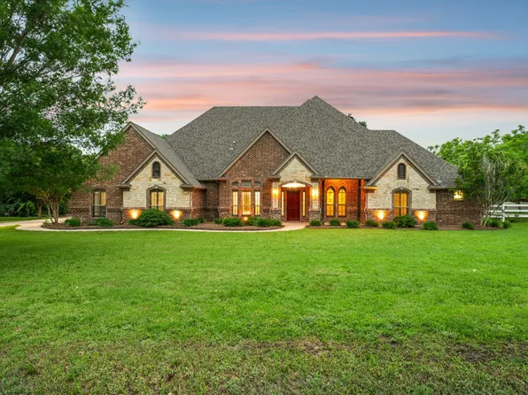 14201 Meadow Grove Dr, Haslet, TX 76052