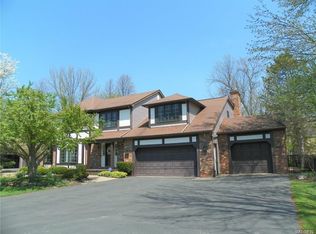 331 Wellingwood Dr, East Amherst, NY 14051