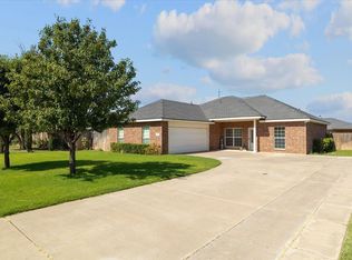 110 Joliet St, Levelland, TX 79336