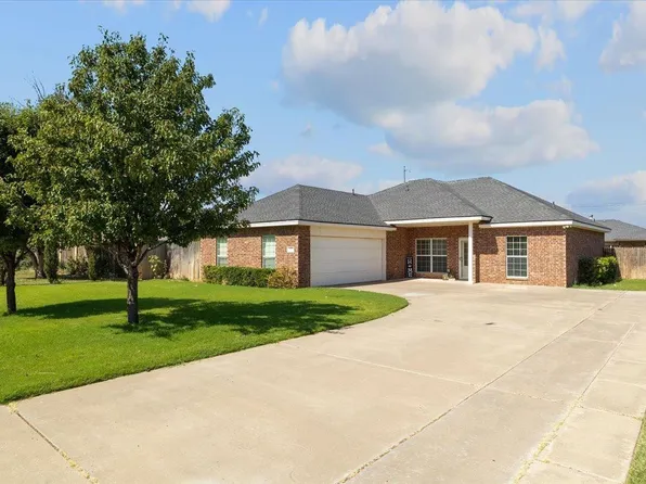 110 Joliet St, Levelland, TX 79336