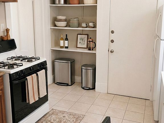 2nd image of 2572 Massachusetts Ave #11