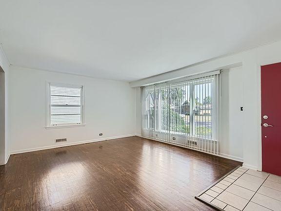2nd image of 1674 Illinois St