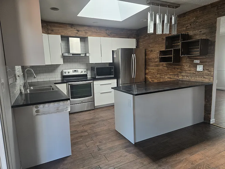9022 W Stanford Ave — Photo 15