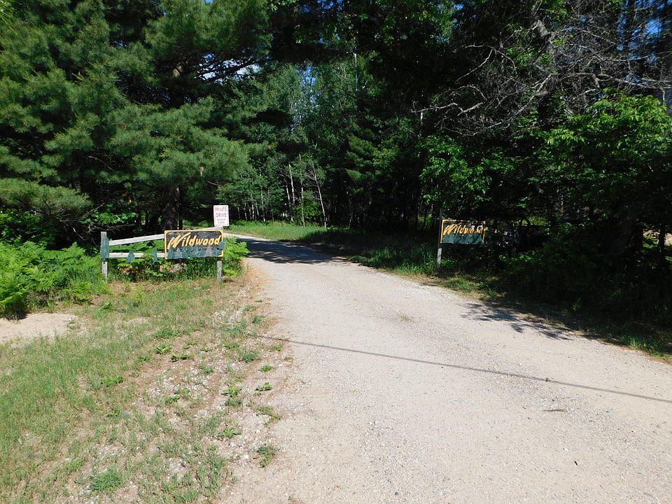 1st image of Wildwood Ln