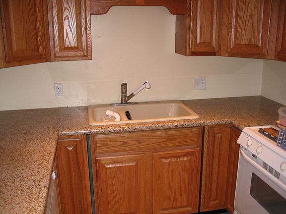 5th image of 6102 Pennswood Ave