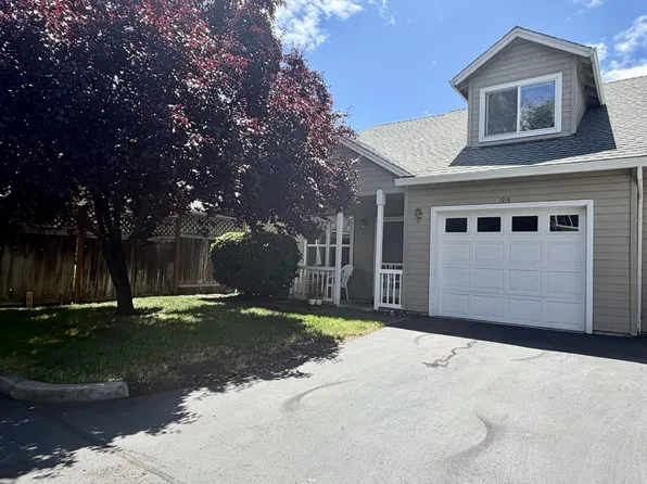 1914 Pebble Way, Eagle Pt, OR 97504
