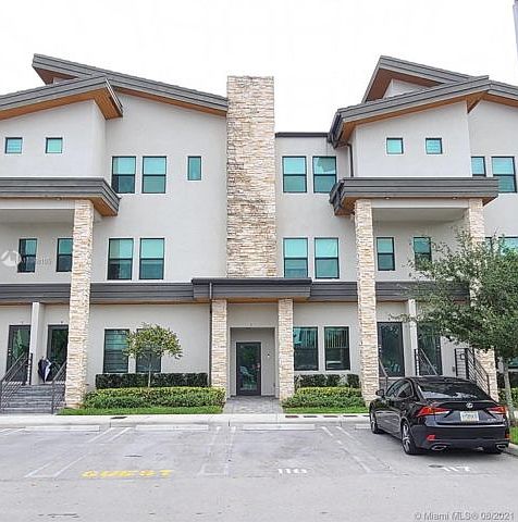 1st image of 10473 NW 82nd St #7