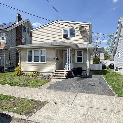 35 Lewis Pl #1 Photo 1