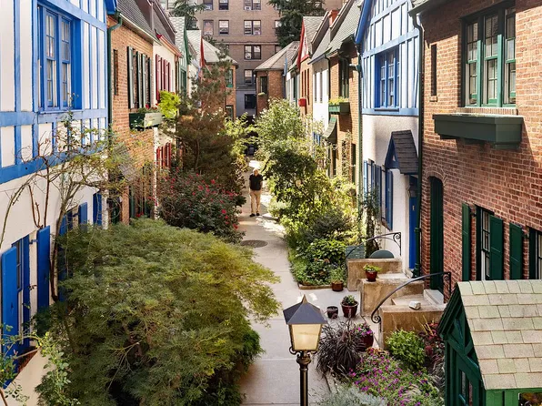 262 W 95th St APT 3, New York, NY 10025