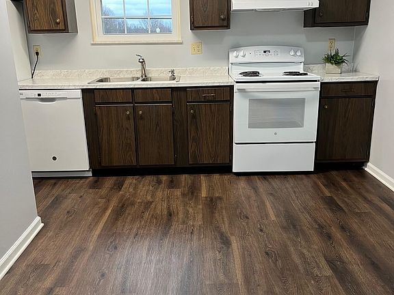 Spacious Kitchen