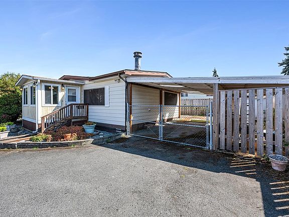 3rd image of 1545 Middle Rd #36