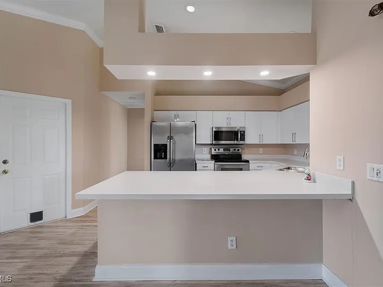 234 Pullman St — Photo 24