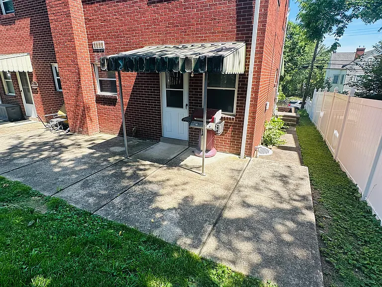 46 N Emily St #46 — Photo 11
