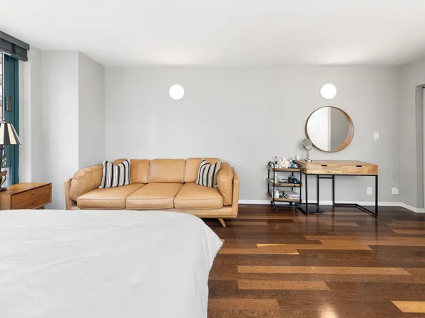 1 Irving Place image 3 of 8