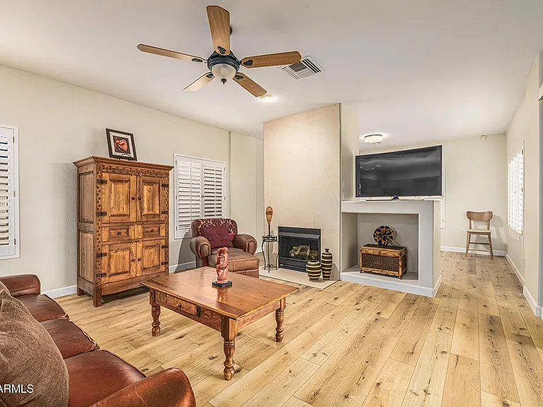 6618 W Honeysuckle Dr — Photo 5