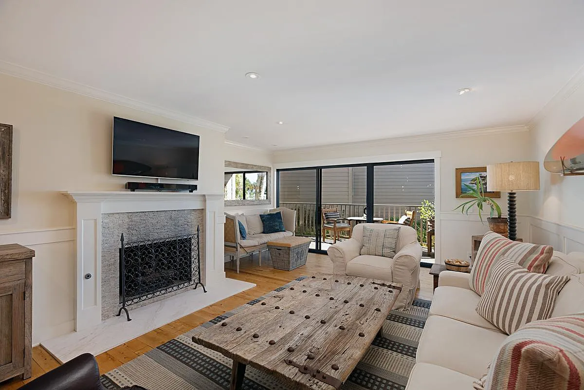 278 Dolphin Cove Ct — Photo 1