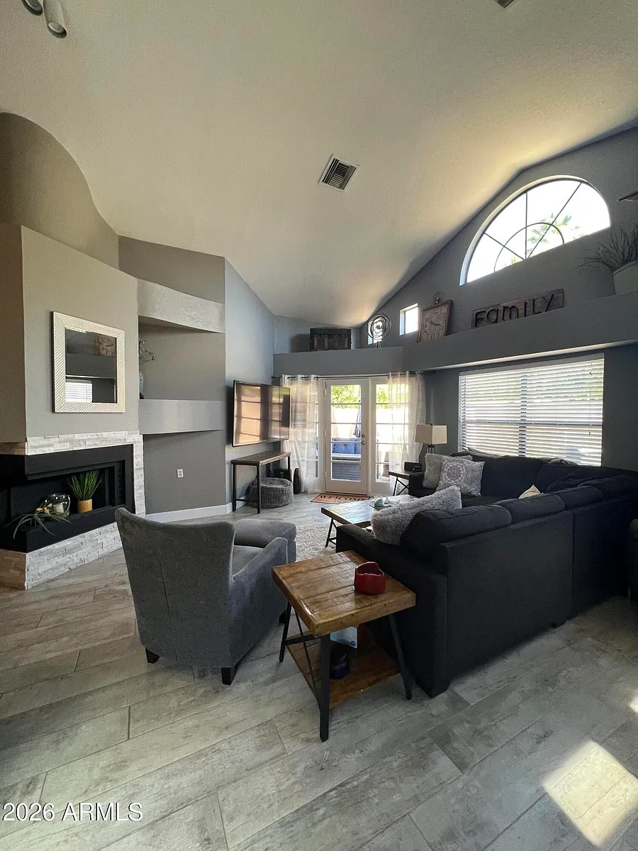 Building Photo - 3534 E Verbena Dr