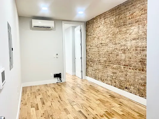 Rented by Green Leaf Management, LLC | media 2