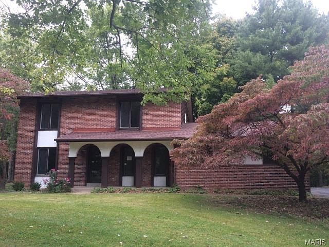 1st image of 1223 Whispering Pines Dr