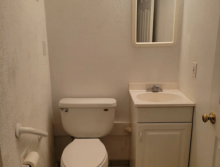 6141 Chesham Dr #8 — Photo 16