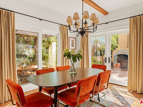 5th image of 8935 Hollywood Hills Rd