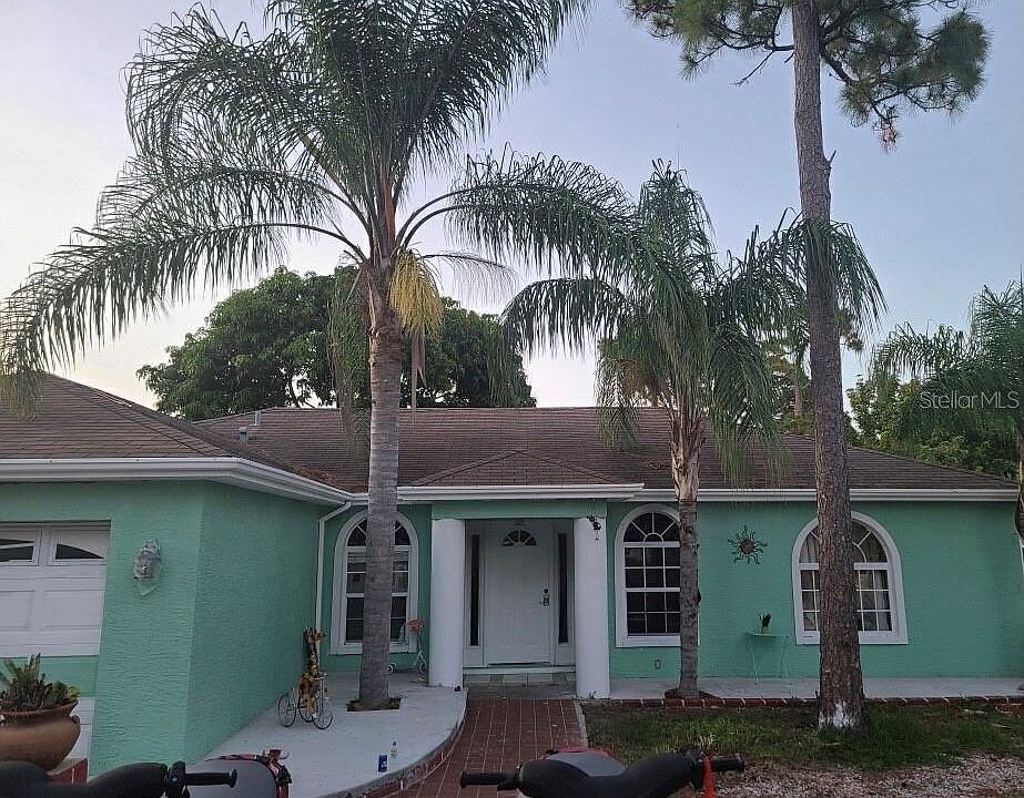 1st image of 719 66th Ave E