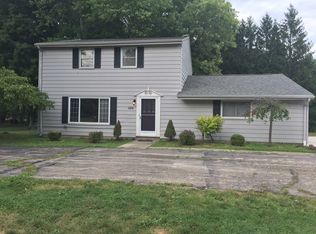 8801 Olde Eight Rd, Northfield, OH 44067