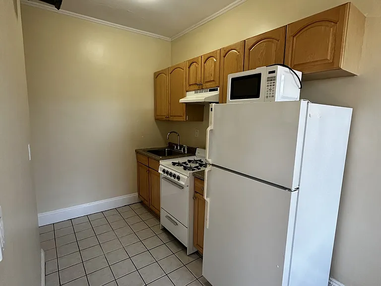 1637 Commonwealth Ave #14D — Photo 5