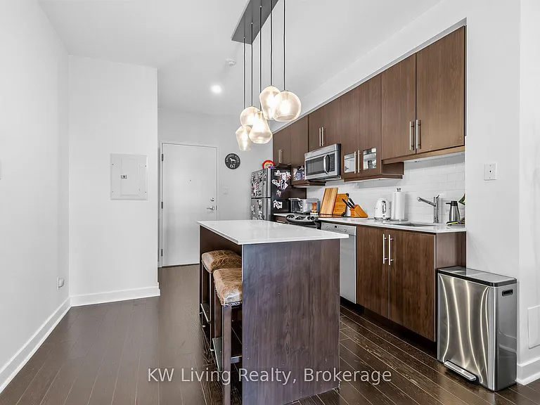 1171 Queen St W #305 — Photo 1