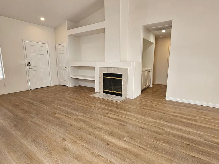 6612 Woodsworth Ave — Photo 4
