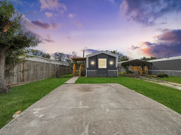 145 W Austin Ave, Pasadena, TX 77502