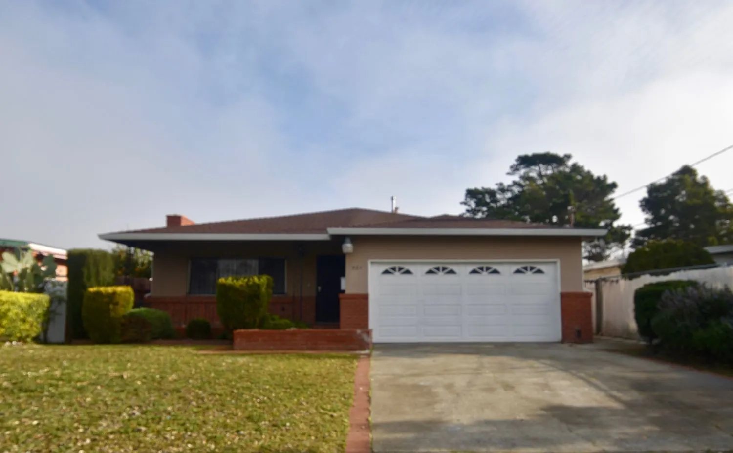 924 5th St photo 1
