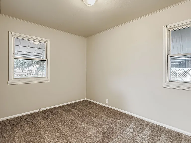 605 E Saint Elmo Ave — Photo 19