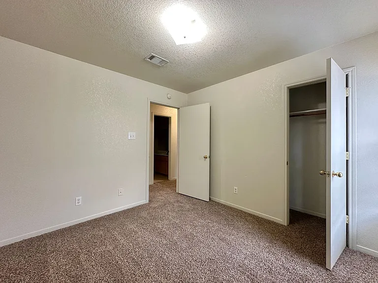 1712 Aztec Trce — Photo 16